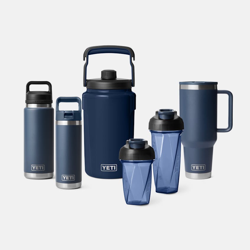 Yonder™ 27oz Shaker Bottle  WITH HELIMIX® TECHNOLOGY