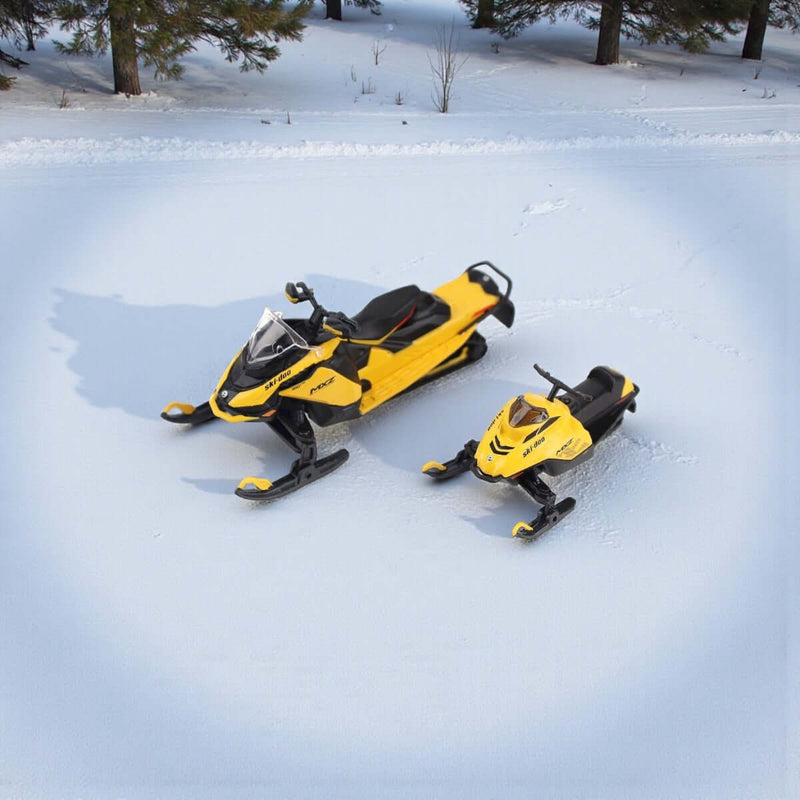 BRP 1:32 Scale Diecast Replica – Ski-Doo MXZ Blizzard + MXZ 120cc