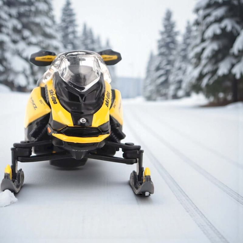 BRP 1:32 Scale Diecast Replica – Ski-Doo MXZ Blizzard + MXZ 120cc